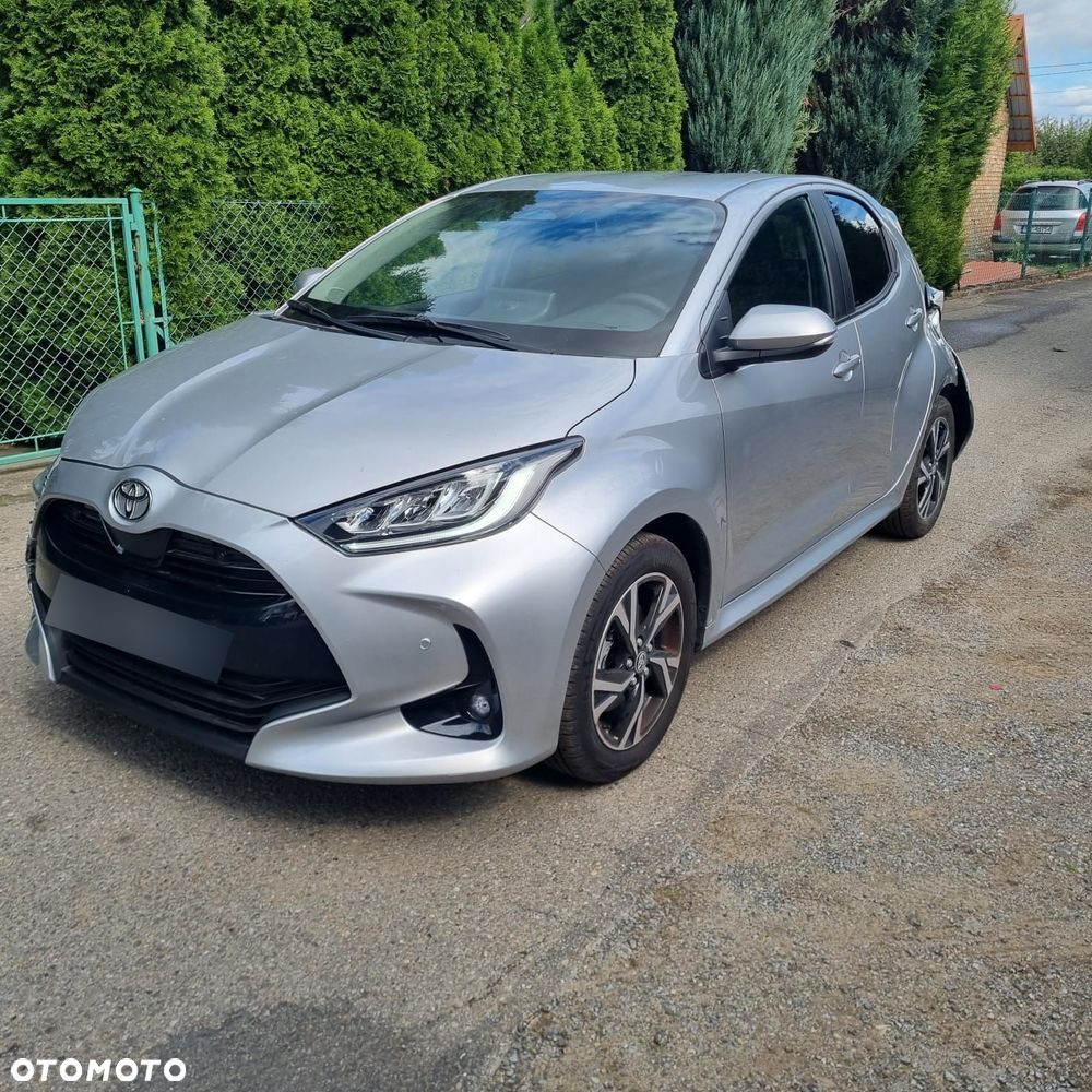 Toyota Yaris 1.5 VVT-i Business Edition - 1