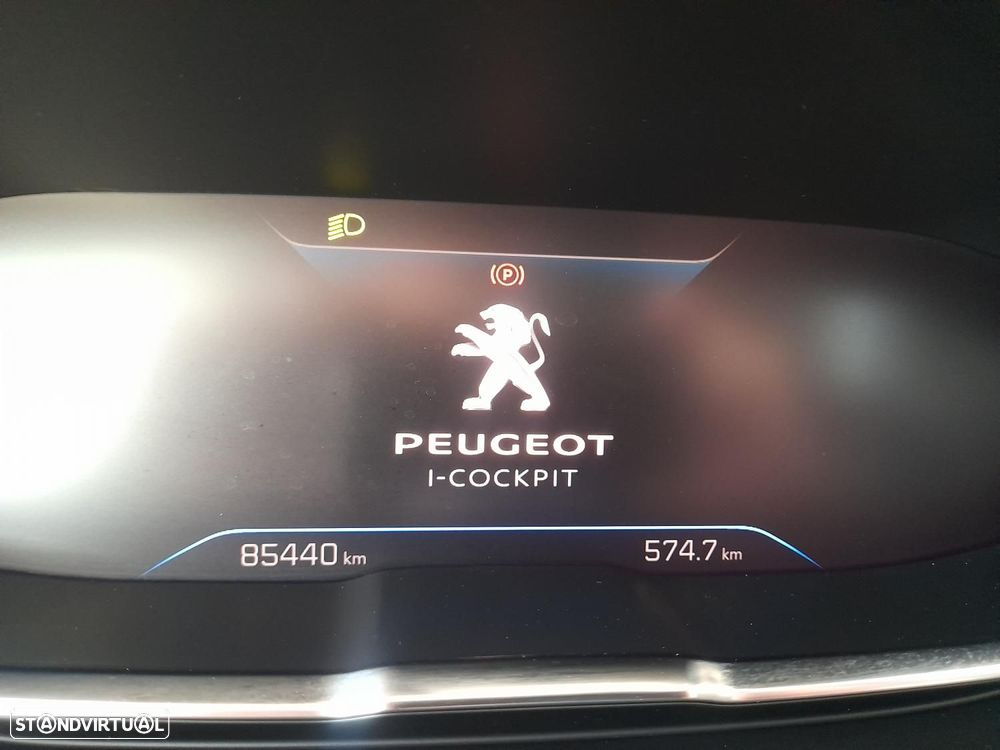 Peugeot 3008 1.5 BlueHDi Active Pack - 11