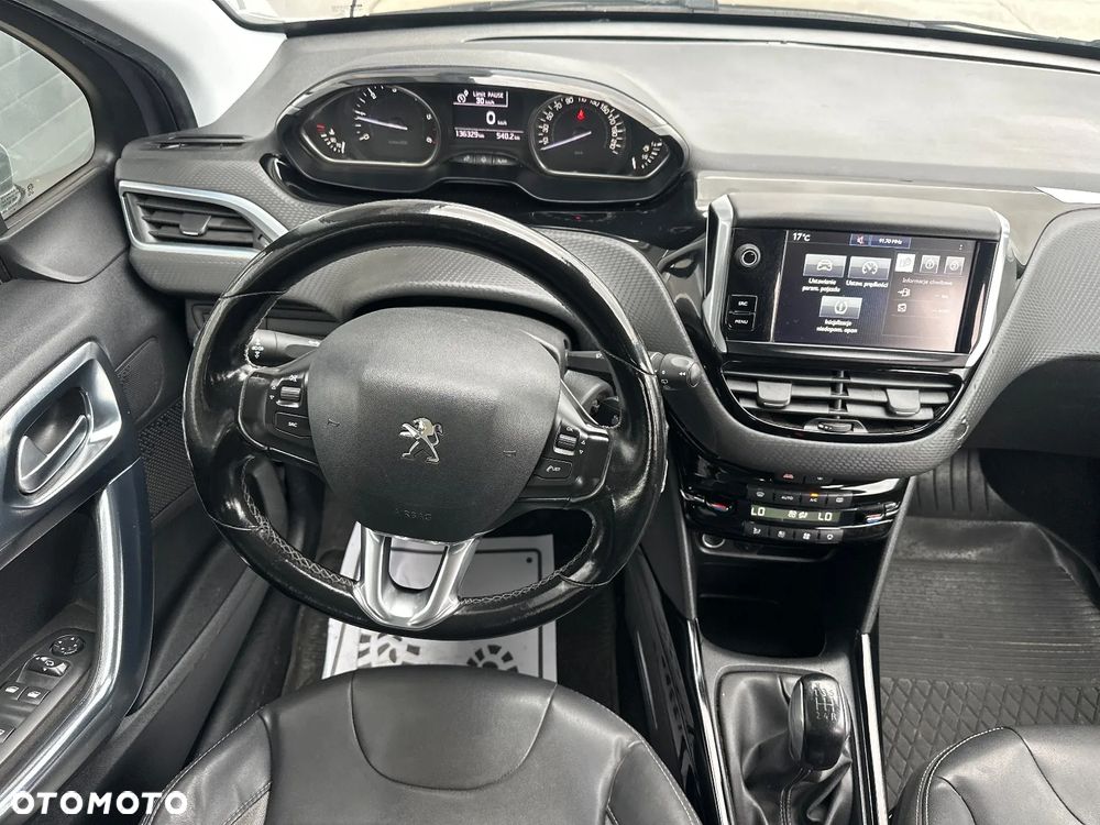 Peugeot 2008 1.6 BlueHDi Allure - 20