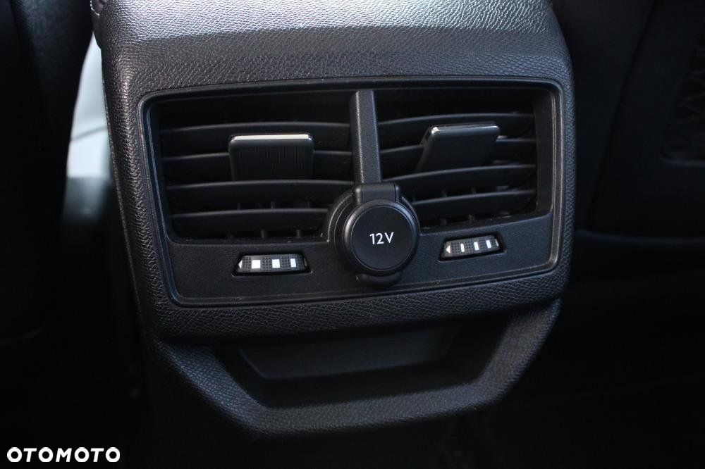 Peugeot 3008 - 27