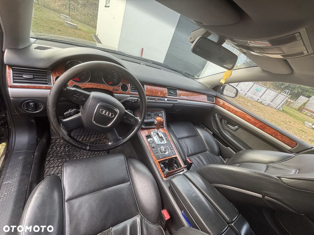 Audi A8 - 2