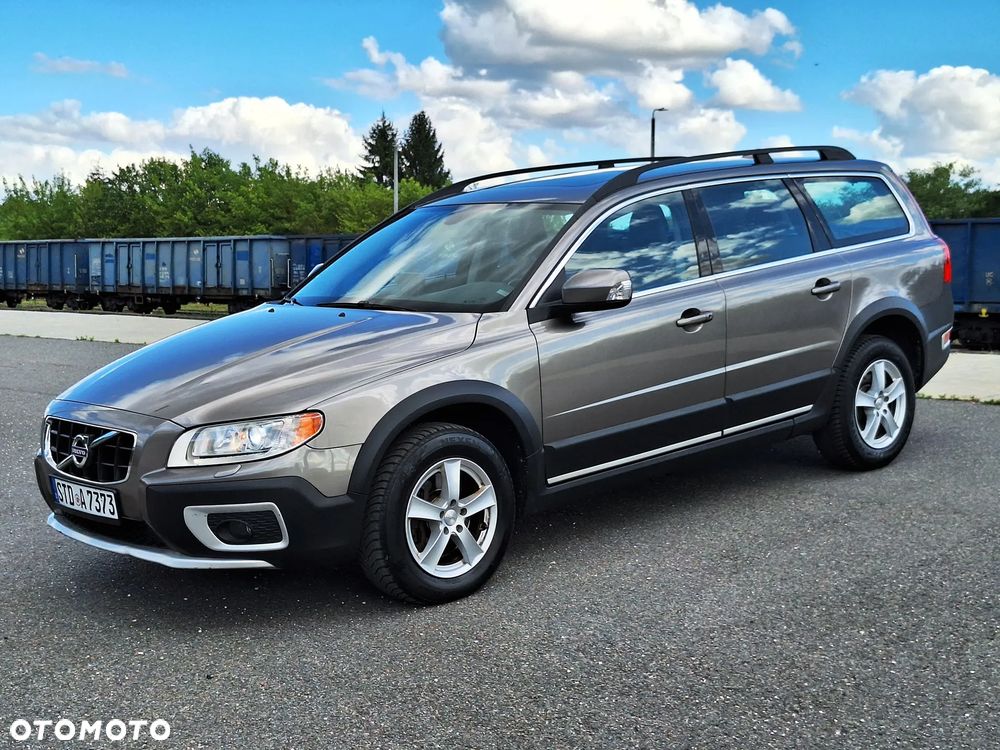 Volvo XC 70 D5 AWD Kinetic - 11