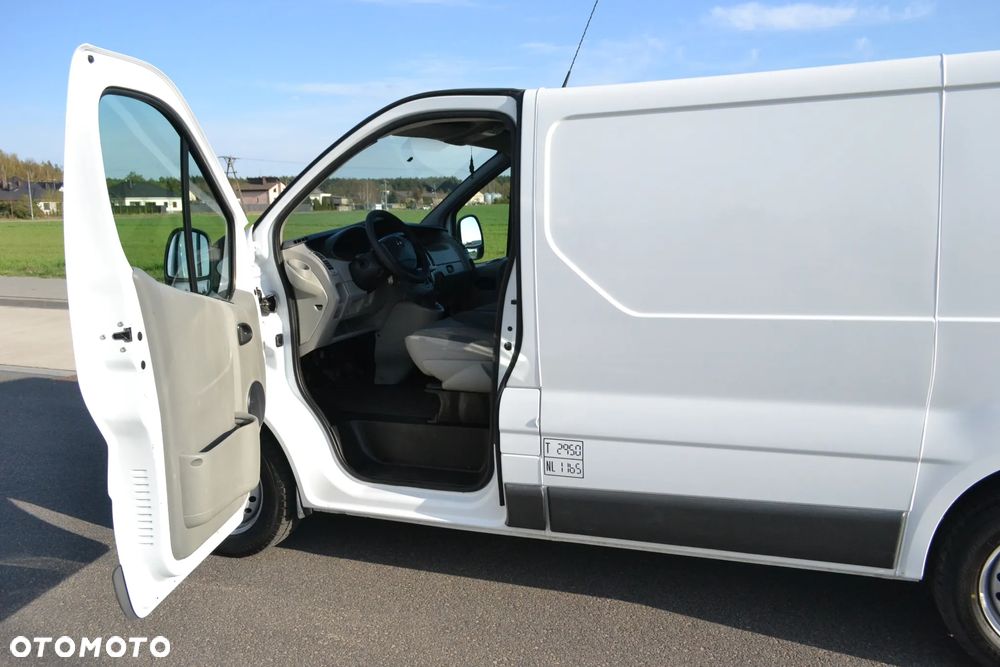 Opel Vivaro - 9