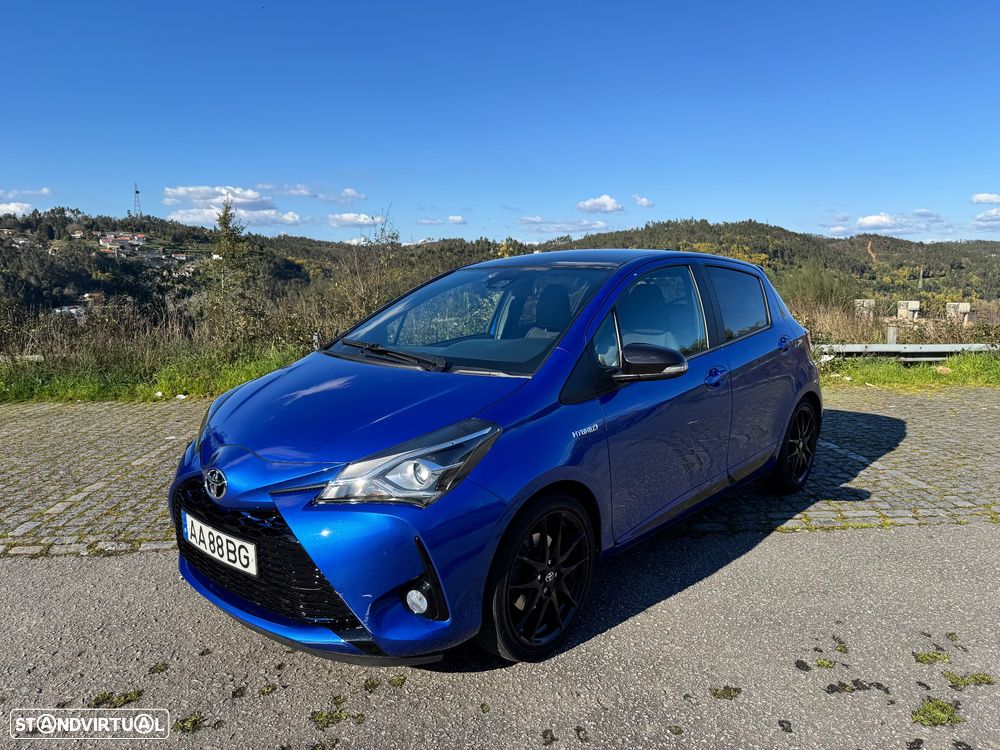 Toyota Yaris 1.5 HSD GR Sport - 1