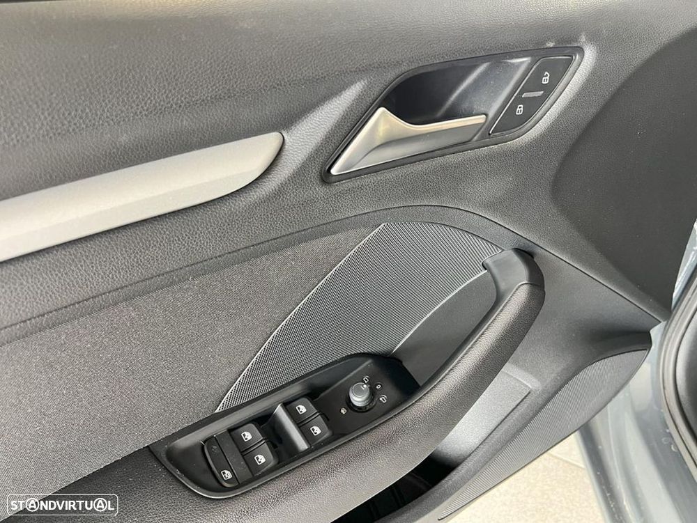 Audi A3 Sportback 30 TFSI - 19