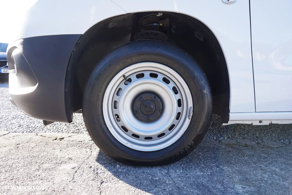 Opel Combo CDTI 102 Enjoy IVA dedutível - 11