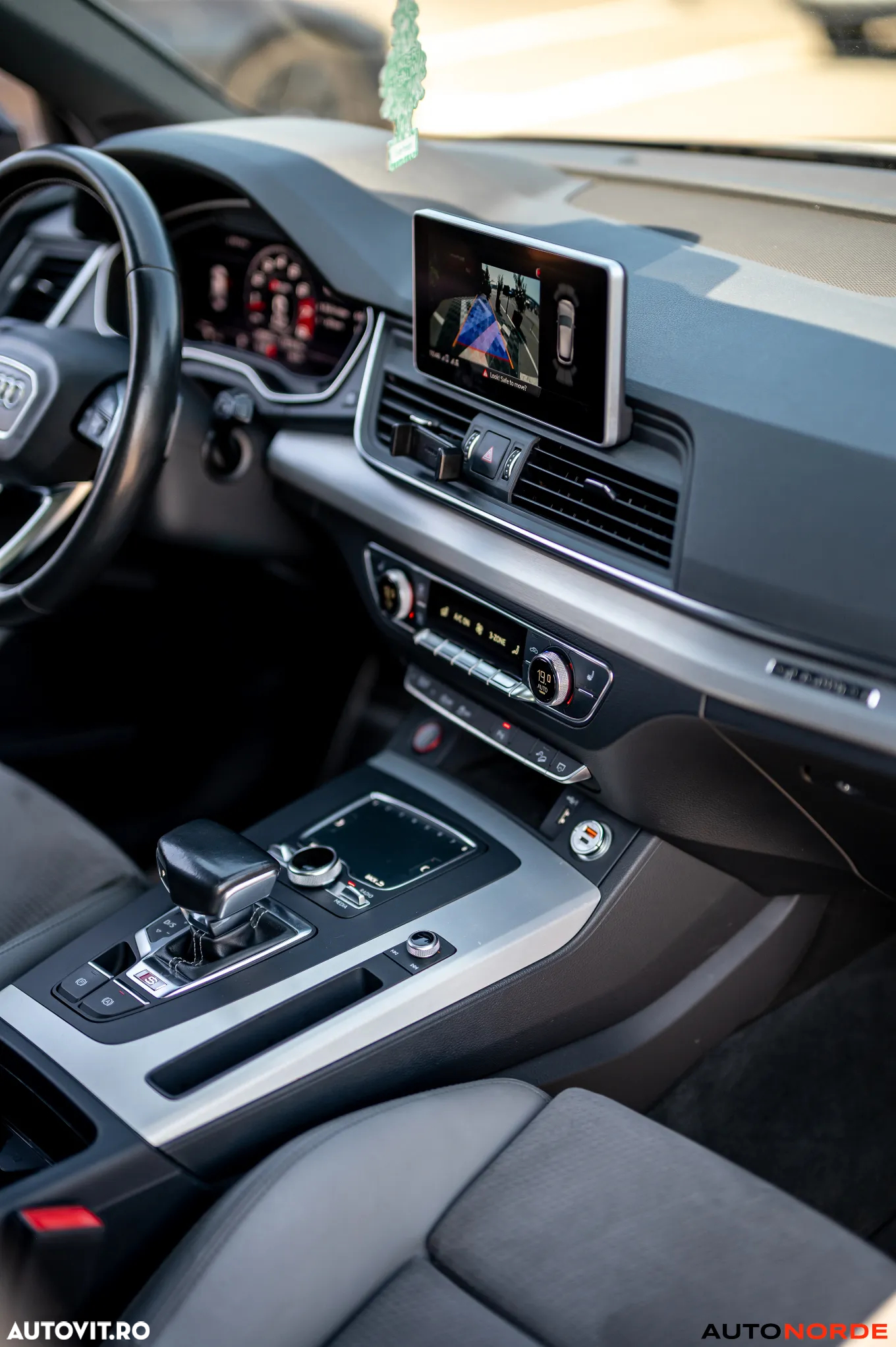 Audi SQ5 3.0 TFSI quattro tiptronic - 34