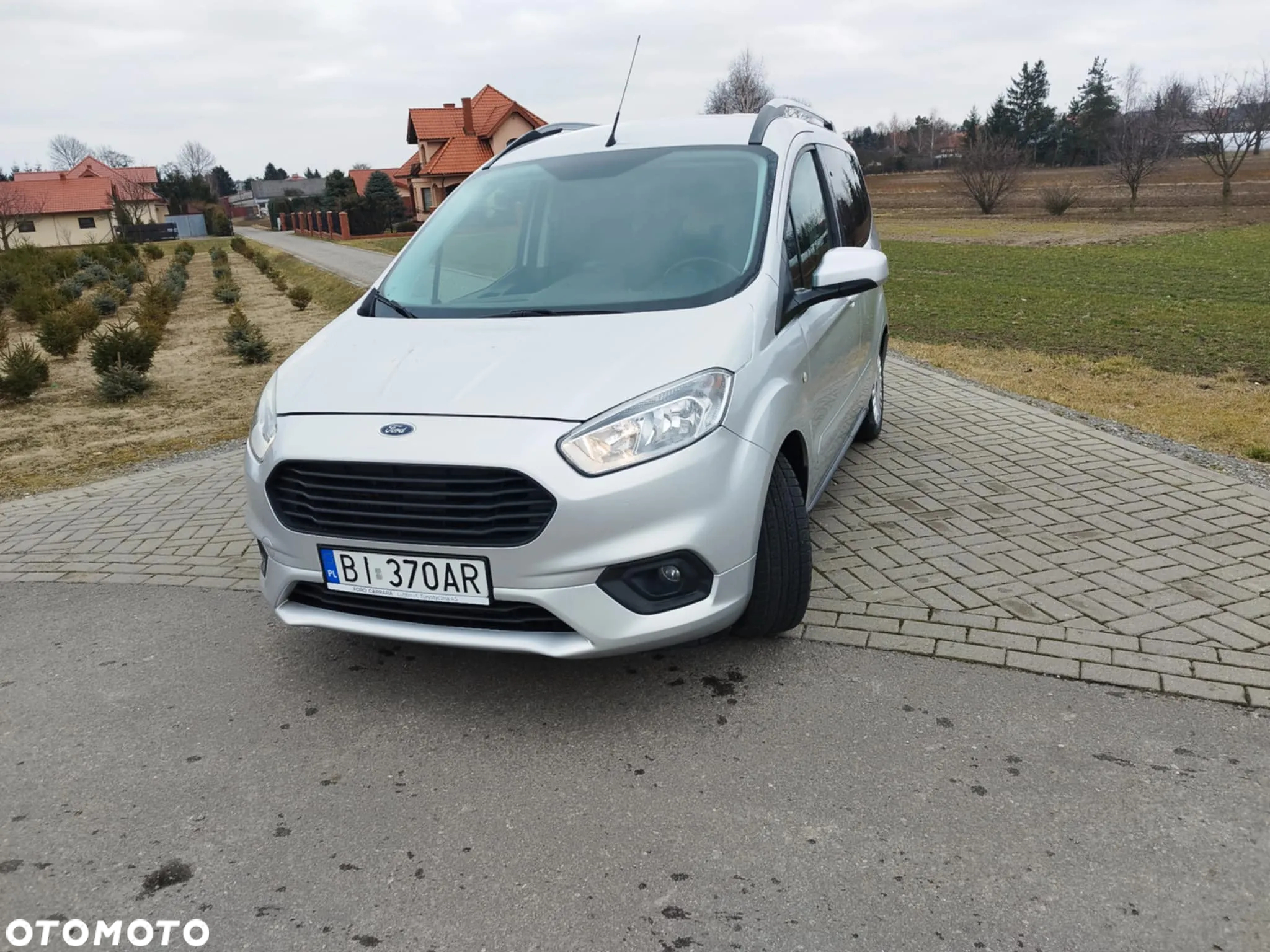 Ford Tourneo Courier 1.0 EcoBoost Titanium - 5
