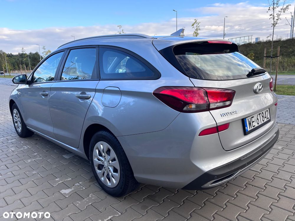 Hyundai i30 1.5 DPI Modern - 11