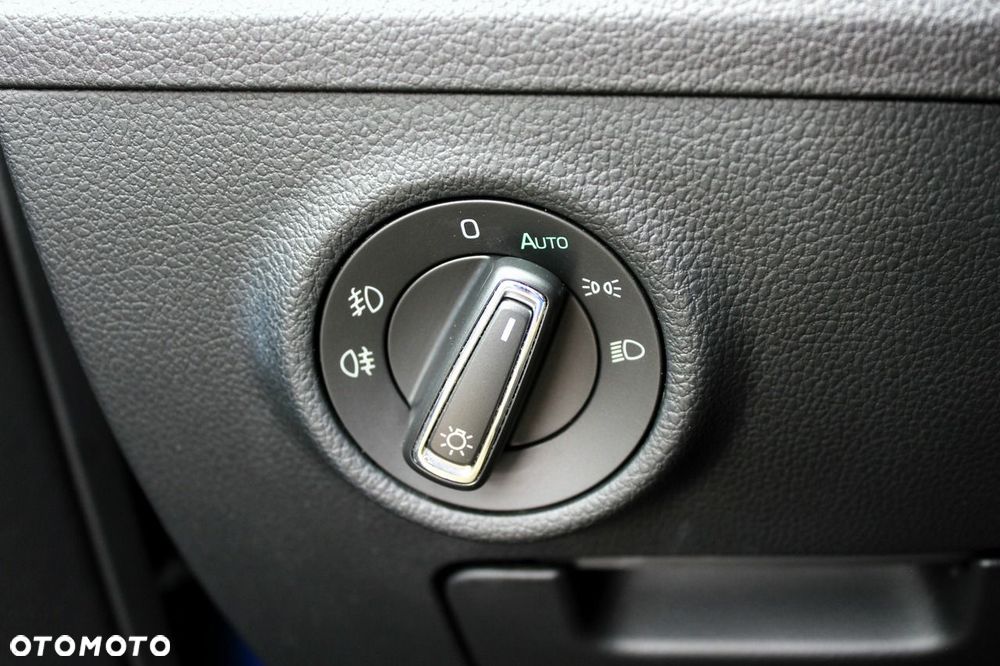 Skoda Superb 2.0 TDI DSG Style - 31
