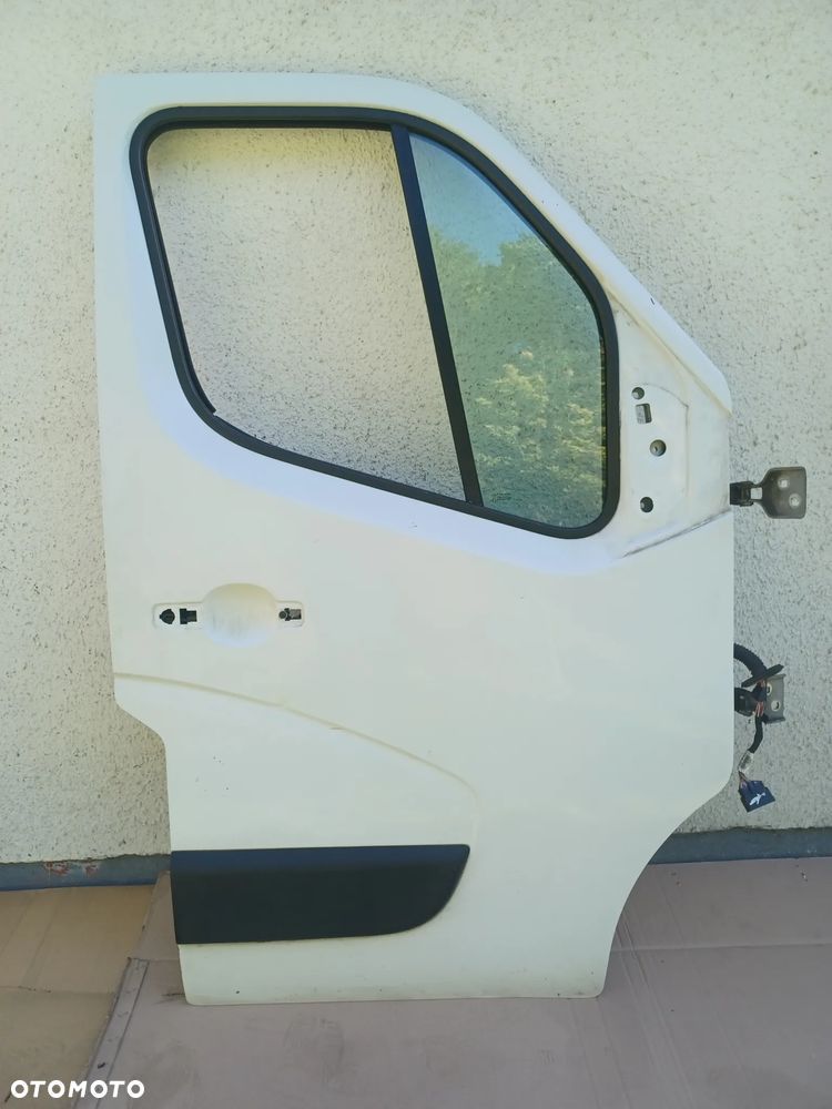 DRZWI PRZEDNIE PRAWE RENAULT MASTER III - 1