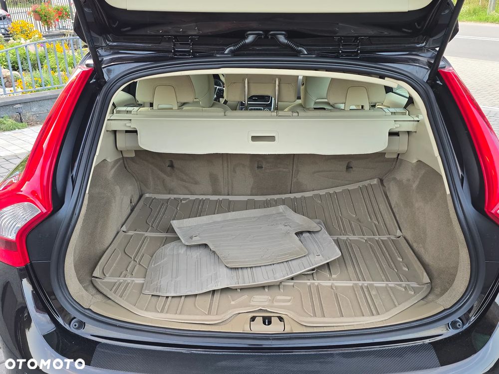 Volvo V60 D3 Summum - 18