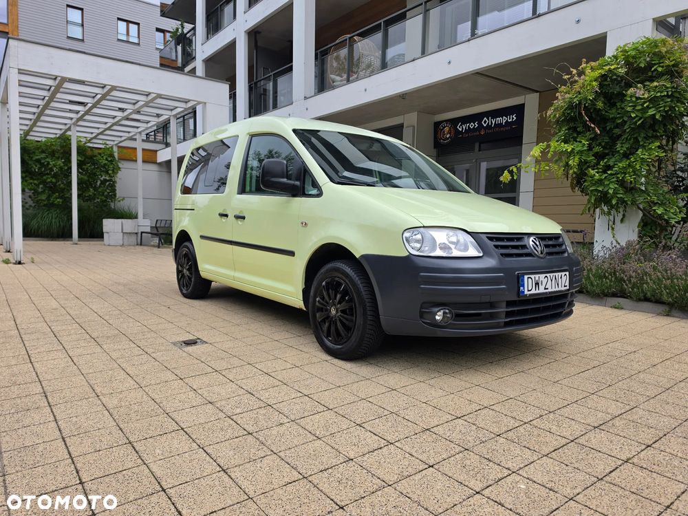 Volkswagen Caddy 1.6 Life Colour Concept - 3
