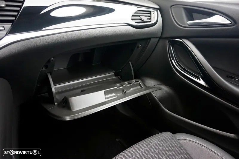 Opel Astra 1.2 Turbo Elegance - 25