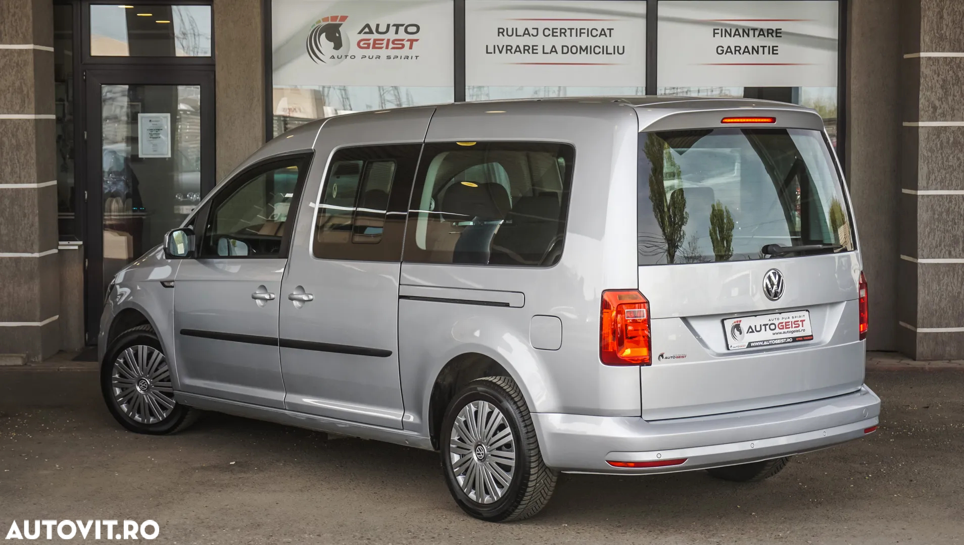 Volkswagen Caddy 2.0 TDI (7-Si.) Maxi Comfortline - 7