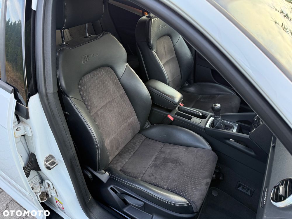 Audi A3 Sportback 2.0 TDI DPF quattro S line Sportpaket (plus) - 11