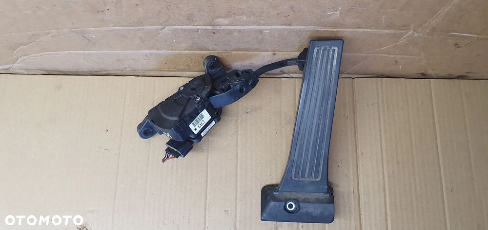 Pedał potencjometr gazu Hyundai ix35 32727-2S000 - 2