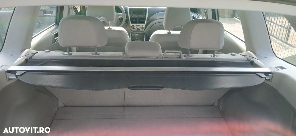 Subaru Forester 2.0X VQ - 12