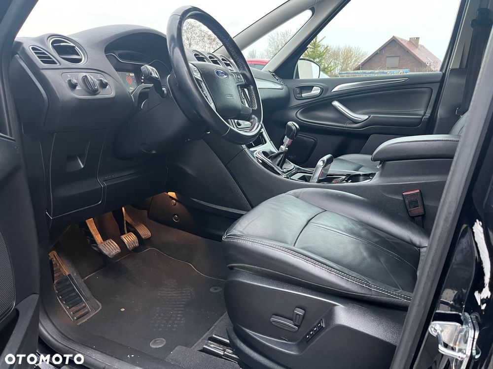 Ford S-Max - 10
