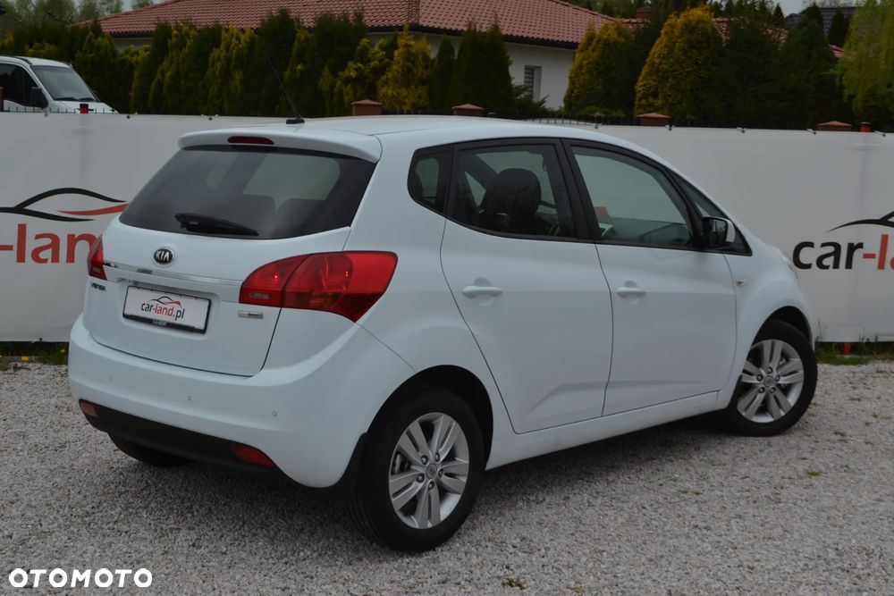 Kia Venga - 15