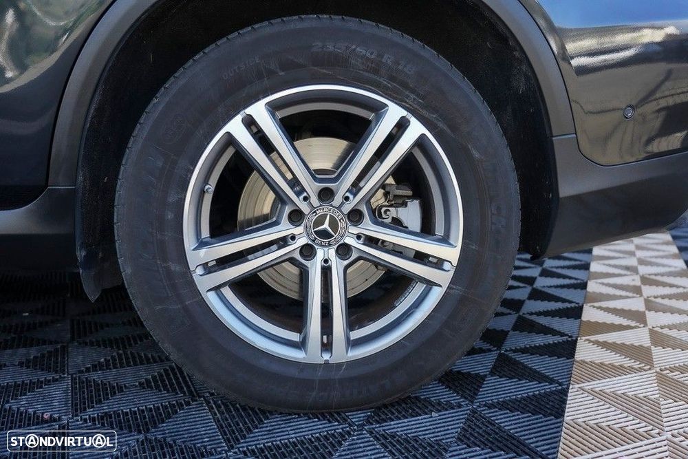 Mercedes-Benz GLC 300 - 36