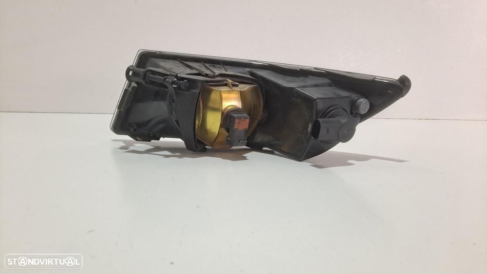 FAROL NEVOEIRO DIREITO SKODA FABIA I 2014 -5J0941700C - 3