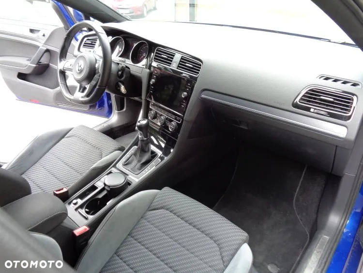 Volkswagen Golf 1.5 TSI OPF R-Line - 15