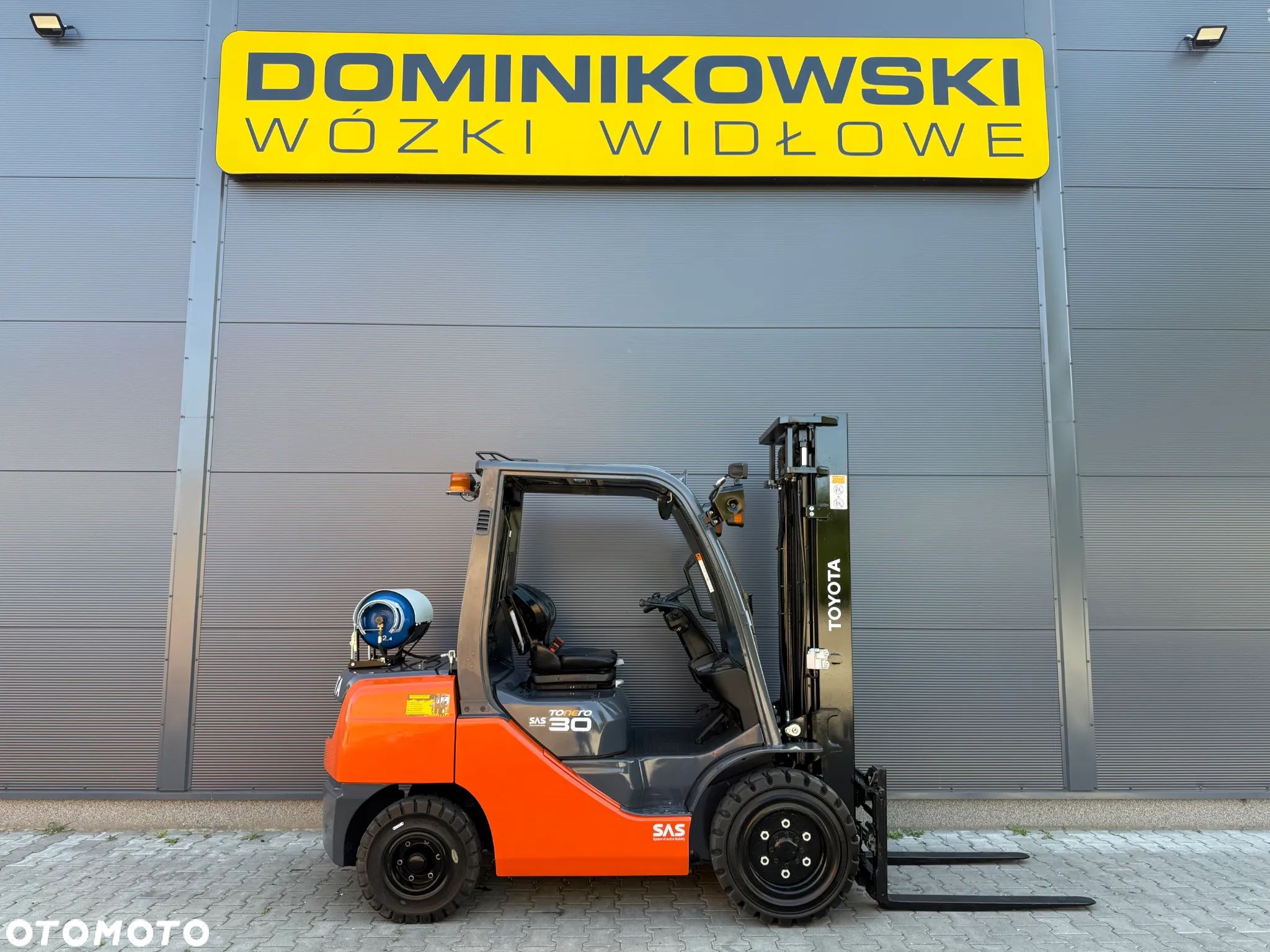 Toyota 02-8FGF30 - 1