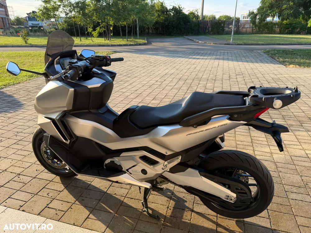 Honda Forza 750 - 14