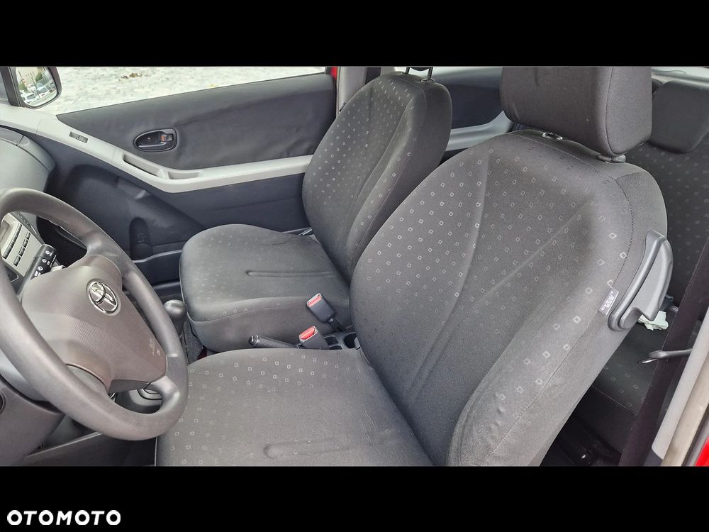 Toyota Yaris 1.3 Luna - 18