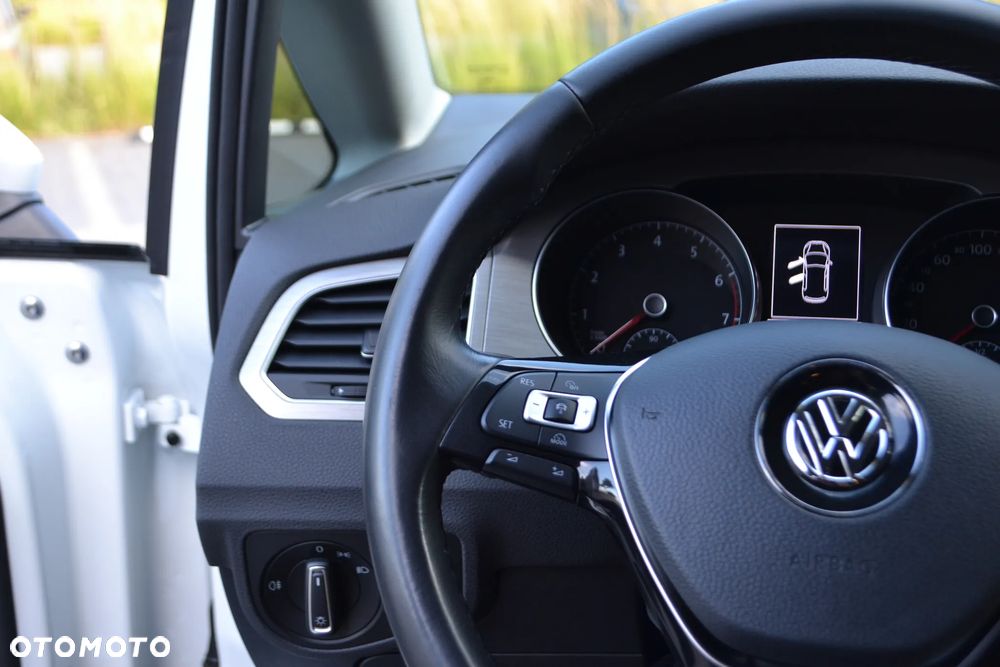 Volkswagen Golf Sportsvan - 24