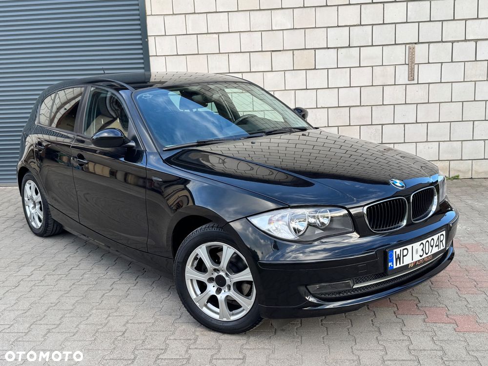 BMW Seria 1 116i - 24
