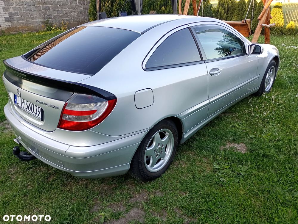 Mercedes-Benz Klasa C 180 Kompressor Automatik Sport Edition - 3