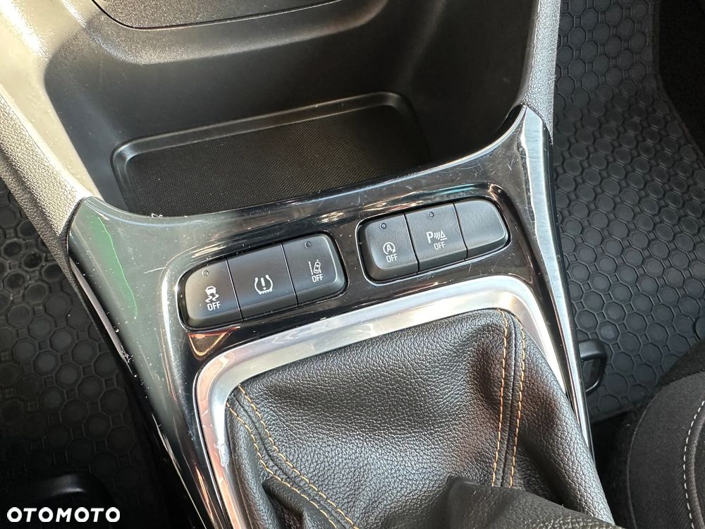 Opel Crossland X 1.2 T GPF Enjoy S&S - 30