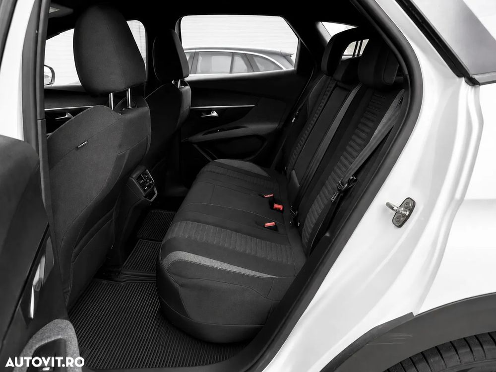Peugeot 3008 PHEV 180 EAT8 Active Pack - 8