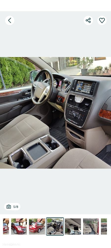 Chrysler Town & Country 2012 photo 5
