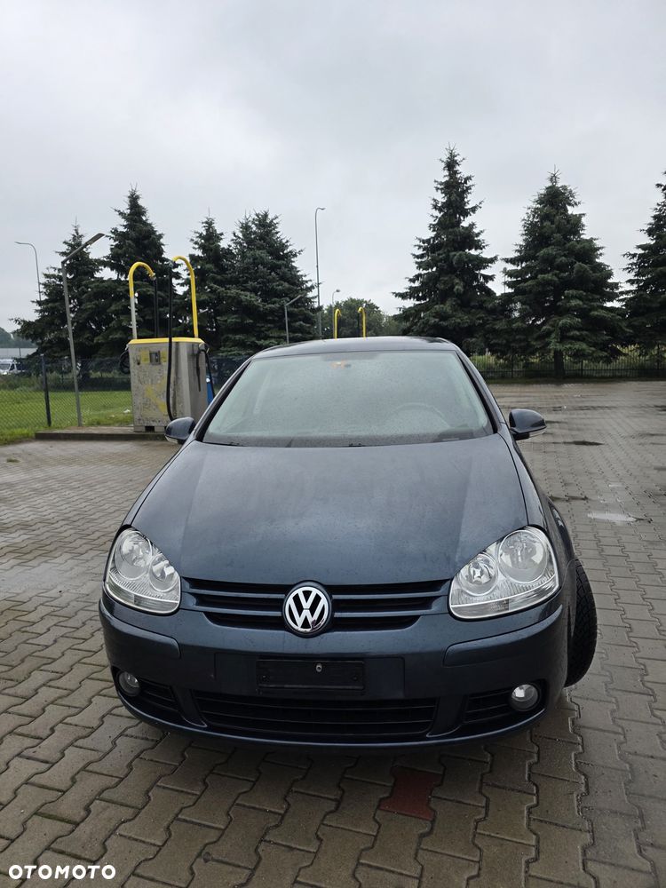 Volkswagen Golf - 2