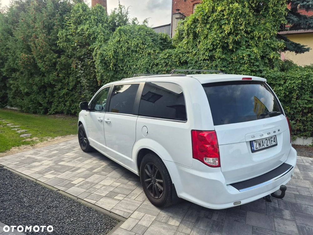 Dodge Grand Caravan - 1