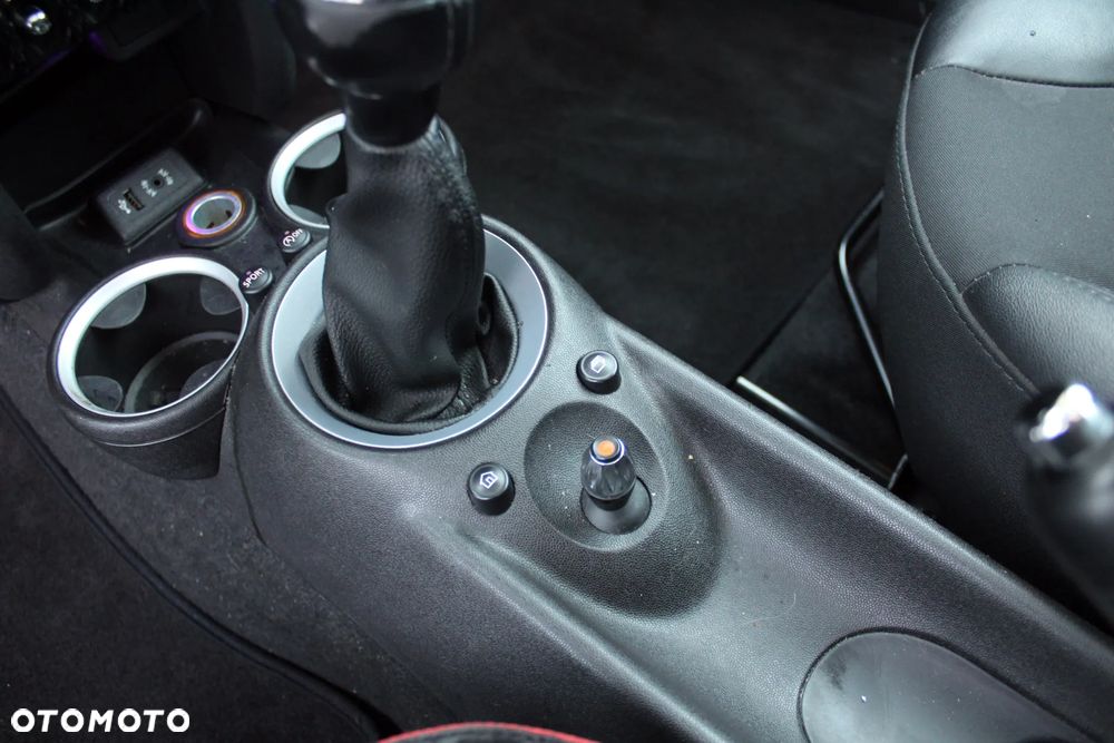 MINI Clubman Cooper D Soho - 16