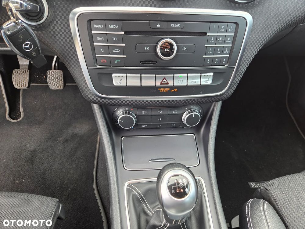 Mercedes-Benz Klasa A 200 Activity Edition - 18