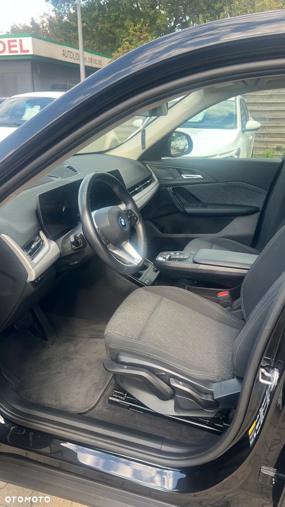BMW iX1 eDrive20 xLine - 13