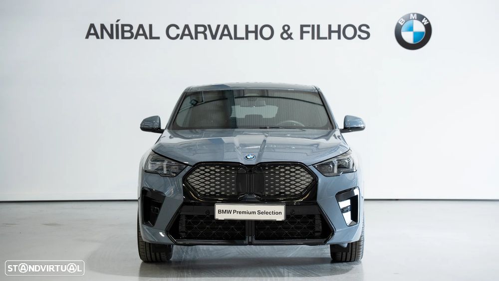 BMW iX2 eDrive20 Pack Desportivo M - 3