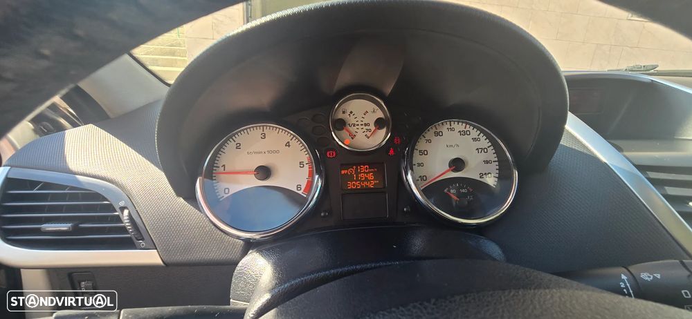 Peugeot 207 SW 1.6 HDi Outdoor - 11