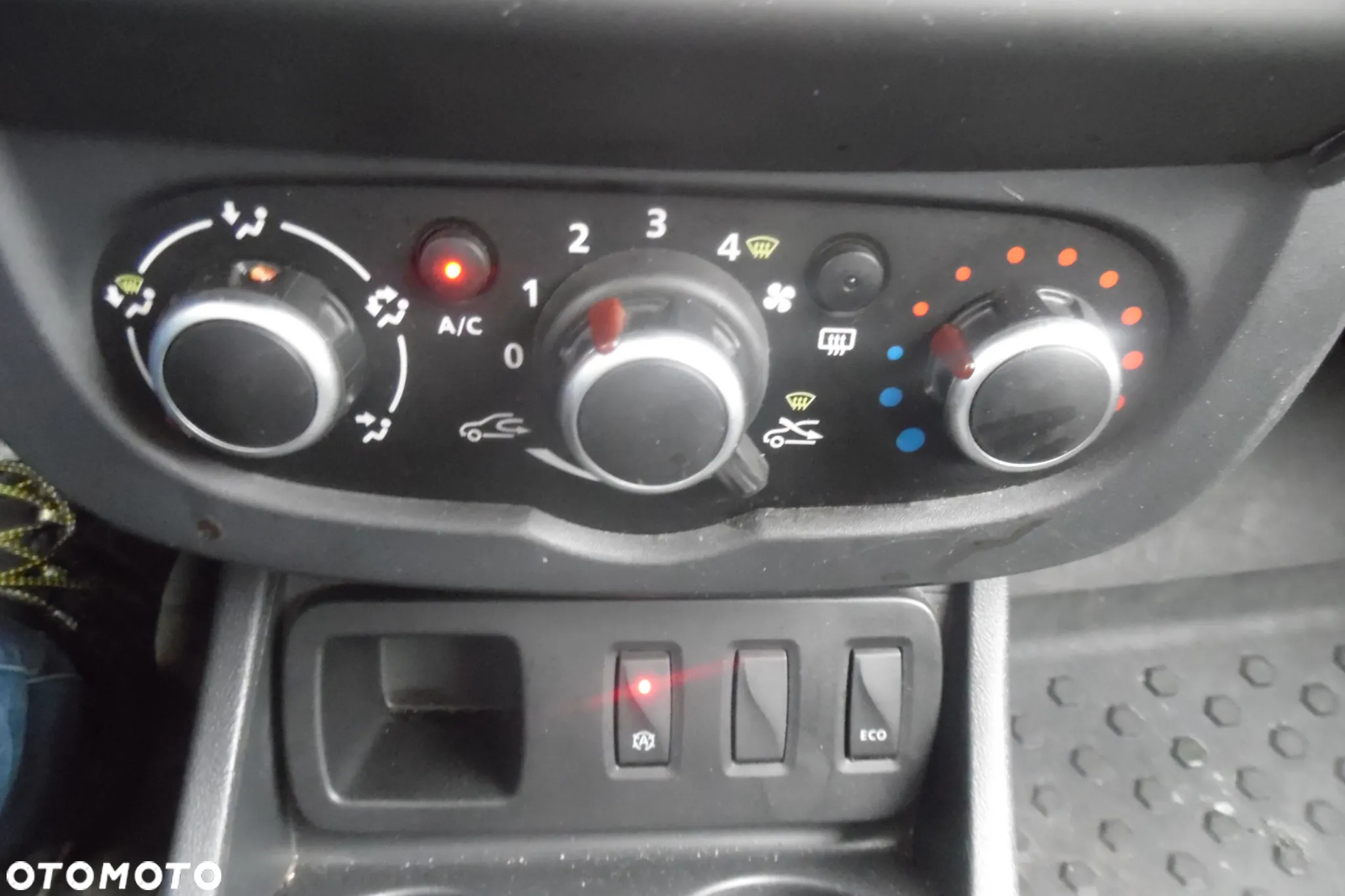 Dacia Duster 1.5 dCi Ambiance - 14