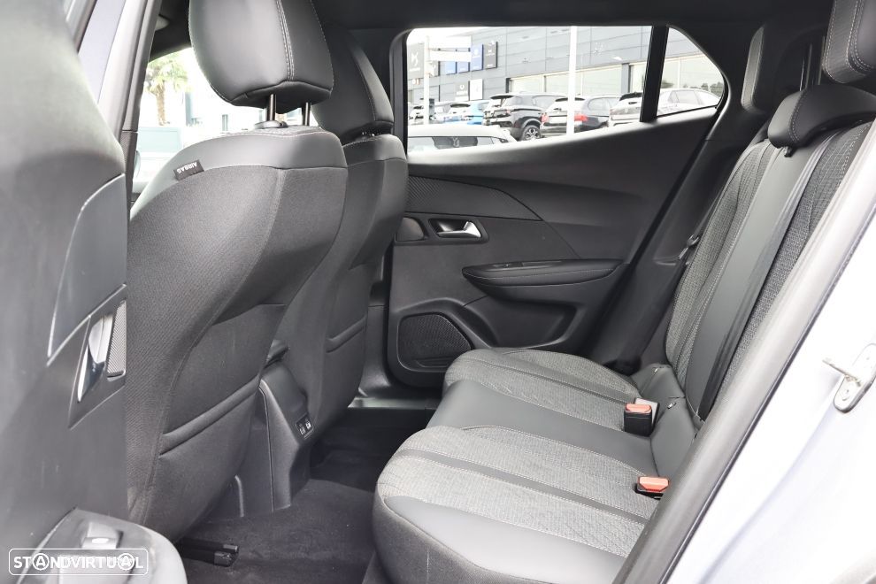 Peugeot 2008 1.2 Hybrid Allure e-DCS6 - 18