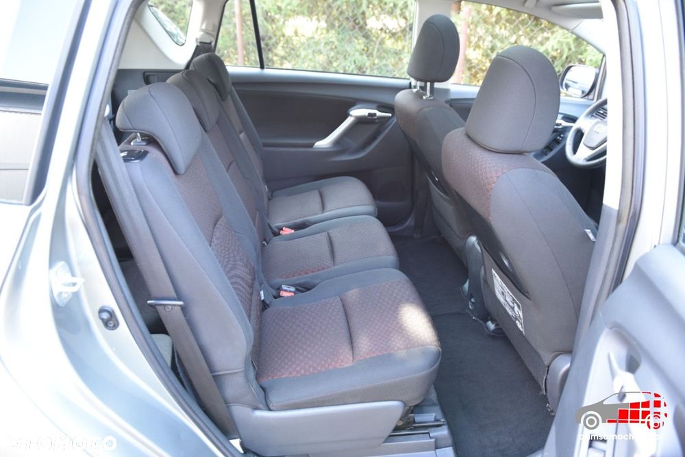 Toyota Verso 1.6 Active 7os - 17