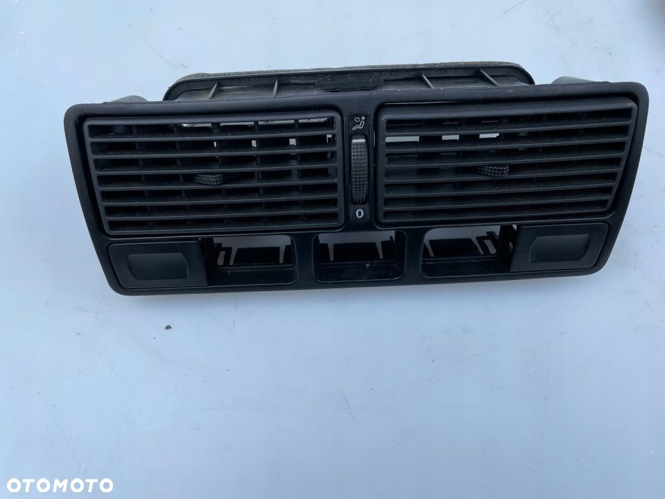 KRATKA NAWIEWU ŚRODKOWA GOLF IV 1J0819736C - 1