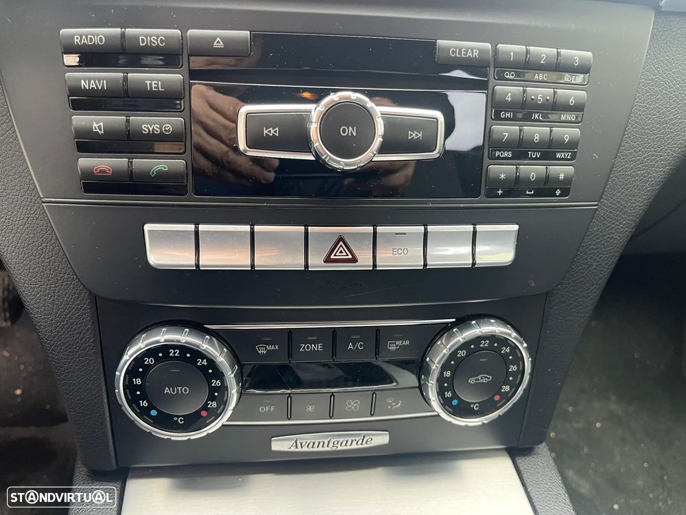 Mercedes-Benz C 200 - 12