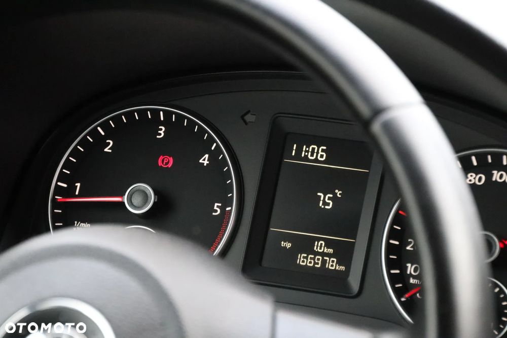 Volkswagen Caddy Comfortline - 27