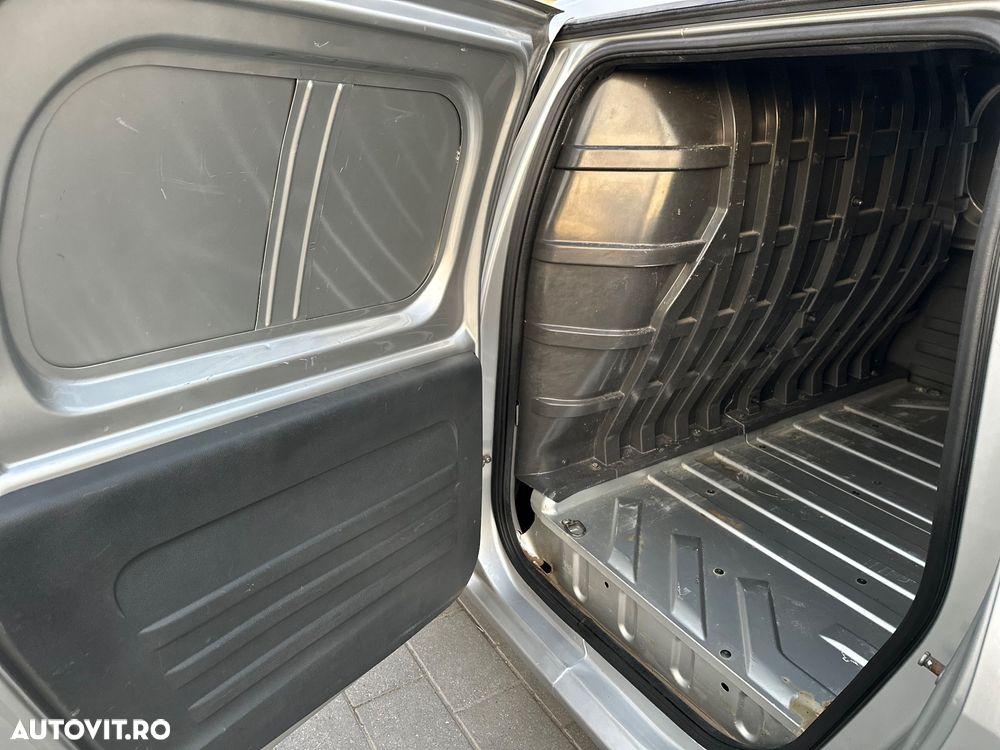 Dacia Logan Van - 15